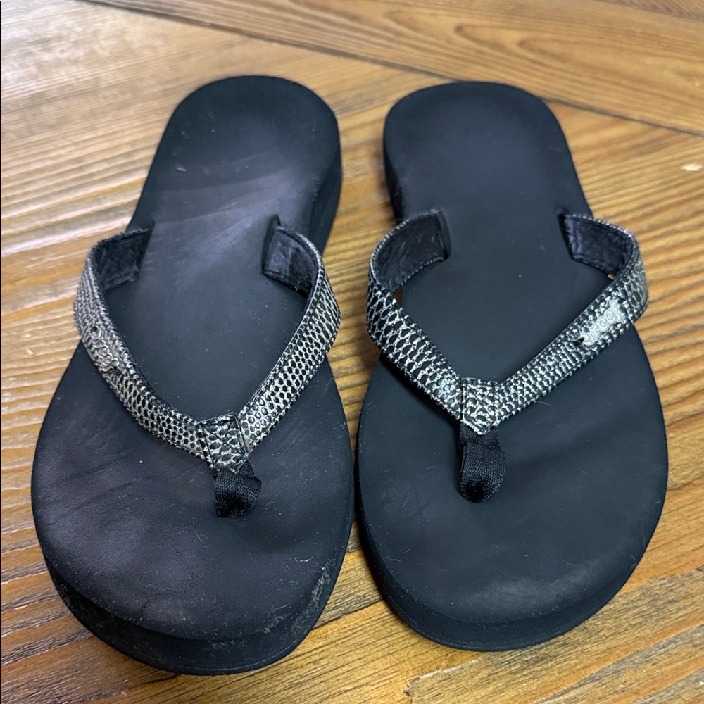 Reef Black and Silver Women's Sandals
